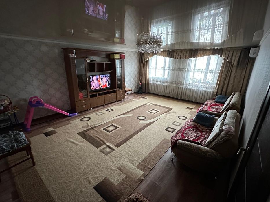 Продам ковер б/у 300х600