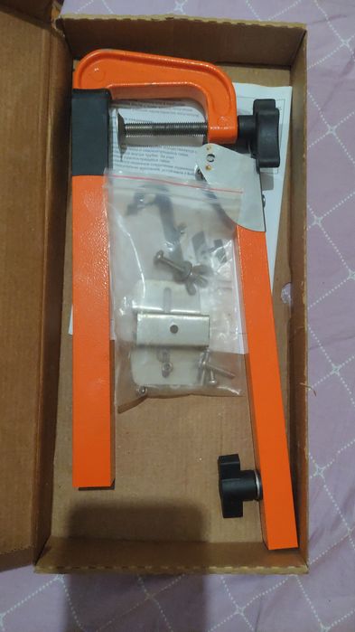 Продам крепёж датчика эхолота,новый!