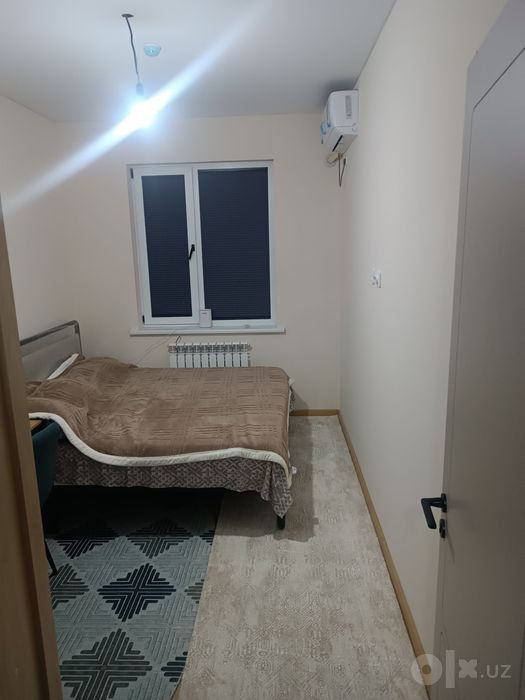 1 xonali kvartira sotiladi srochna