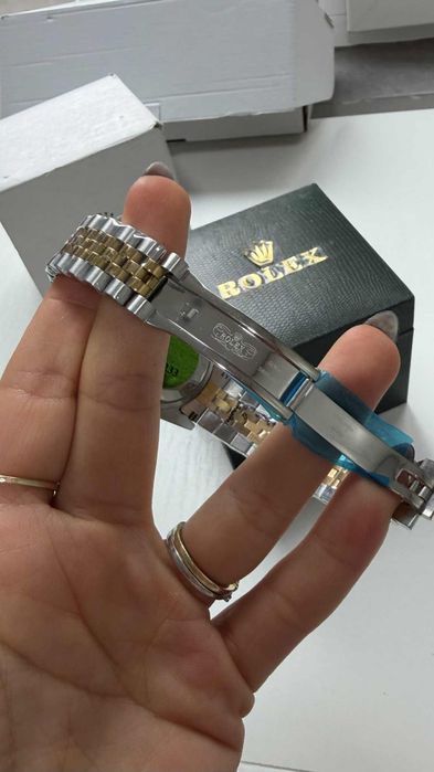 часовник ролекс нов