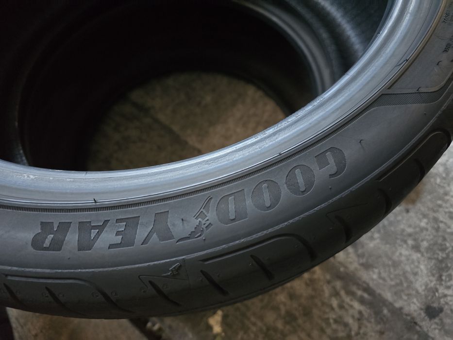 Goodyear 225/40 R18 92Y vară