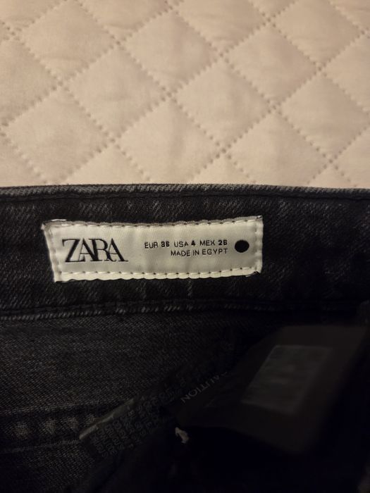 Blugi evazati noi Zara, S/ 36
