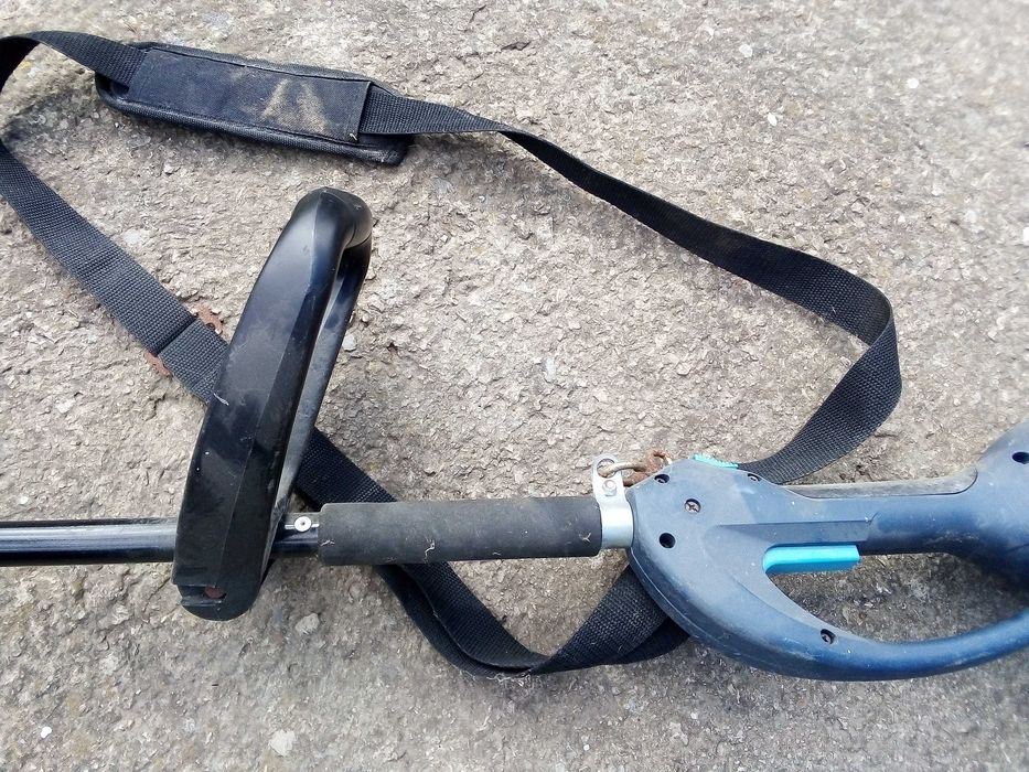 Тример за косене Einhell 1000W