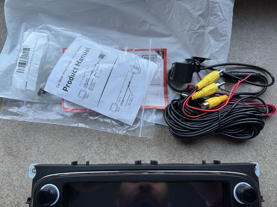 Продавам мултимедиа ESSGOO Car Radio Android14 Carplay 7“ за Ford