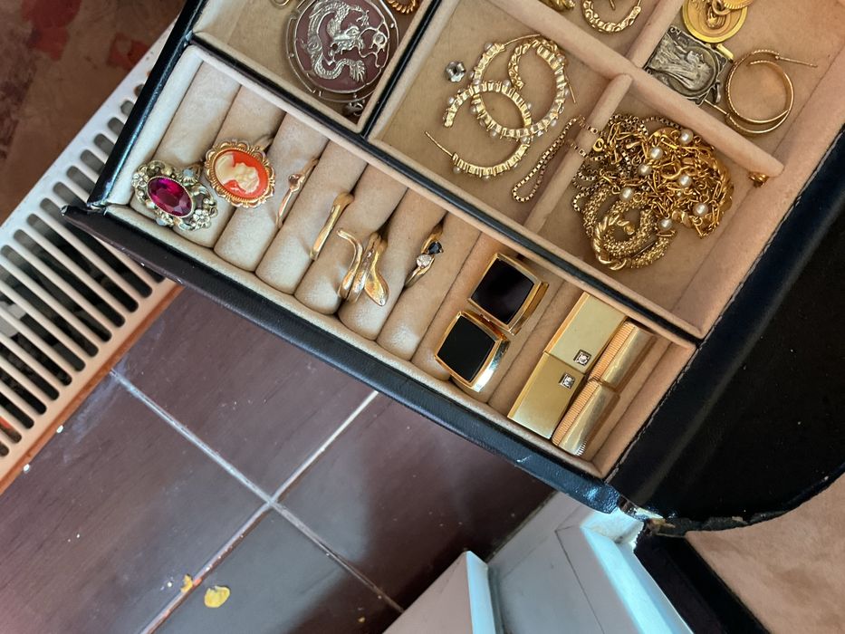 Bijuteri placate cu aur