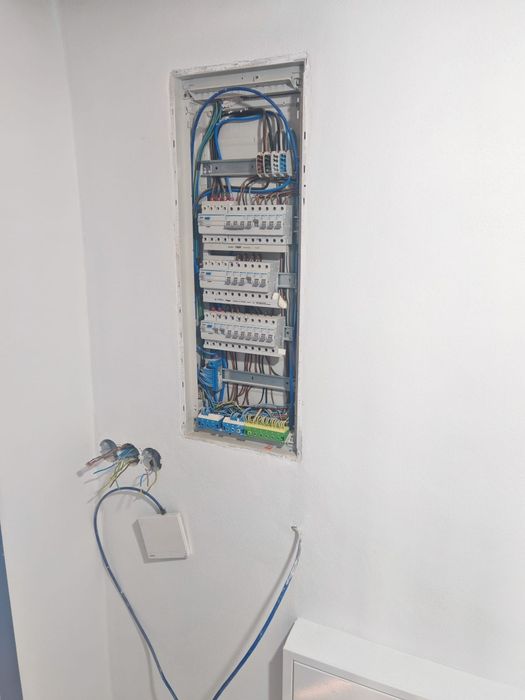 ELectrician  București