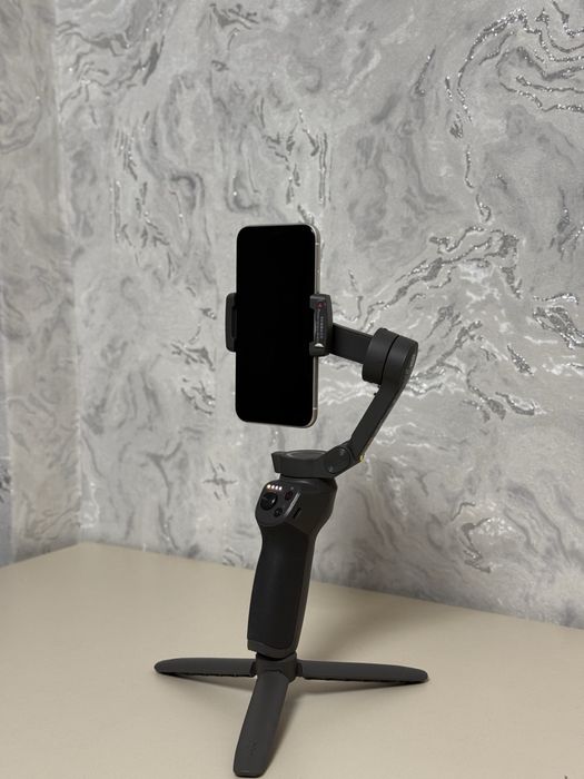 Dji Osmo Mobile 3 Combo