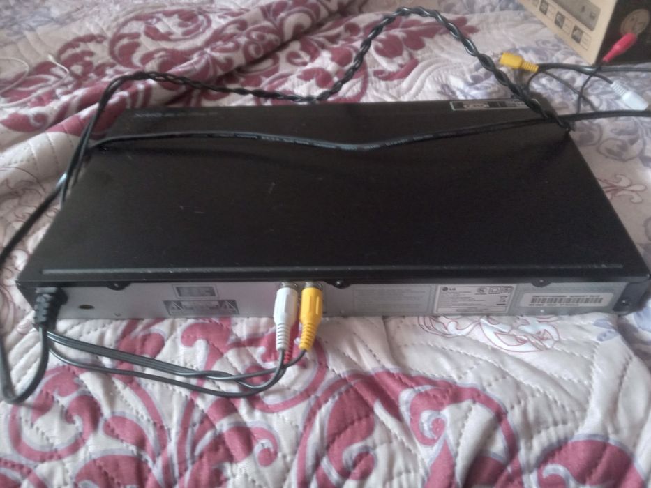 DVD плеер LG DVX632
