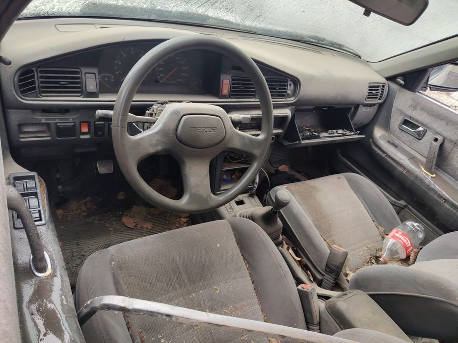 Продам автомобиль Мазда 626