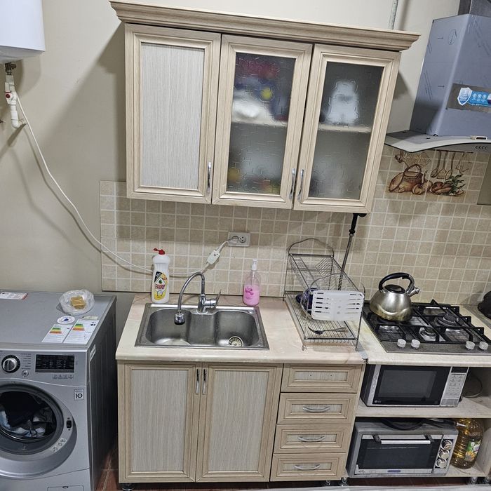 Продаются кухонный гарнитур в хорошем состоянии.