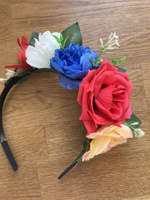 Диадема с цветя за народна носия