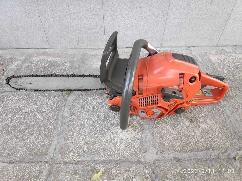 Бензинов верижен трион / моторна резачка Husqvarna 555