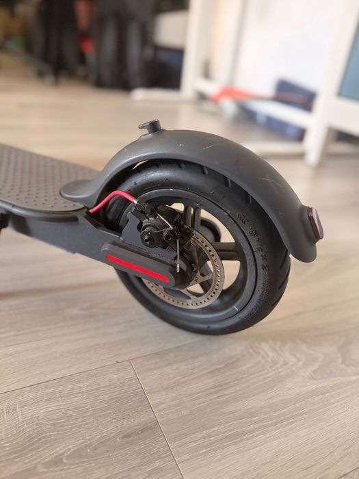 Trotineta electrica Xiaomi Mijia M365 98% baterie, ca noua