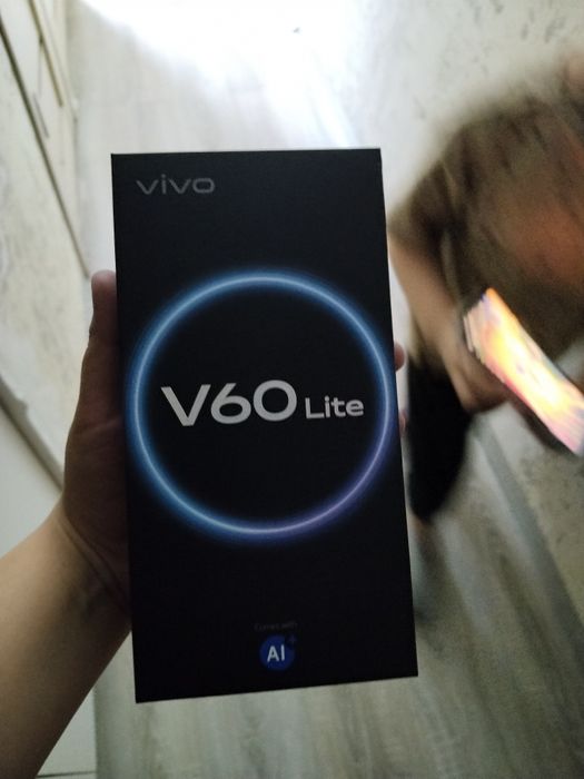Телефон Vivo v 60 lite