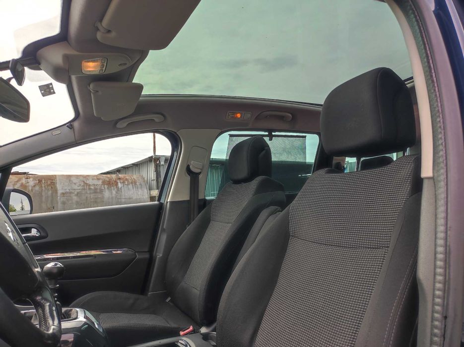 Peugeot 5008 1,6 HDI 7места,Регистриран,Панорама