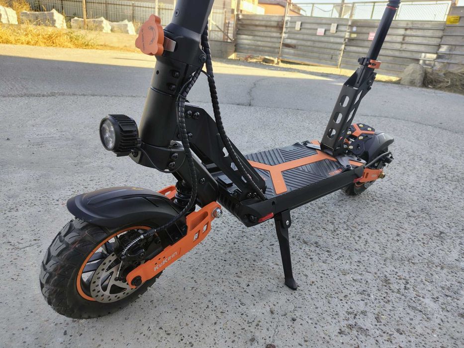 Vând trotineta electrica Kukirin G2 Max