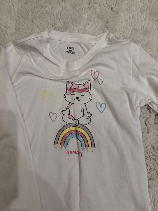 Кофточки в отличном состоянии на возраст 7-8 лет