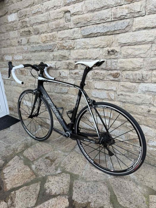 7.95kg DI2 Ultegra Carbon Jensen CC5 Шосеен