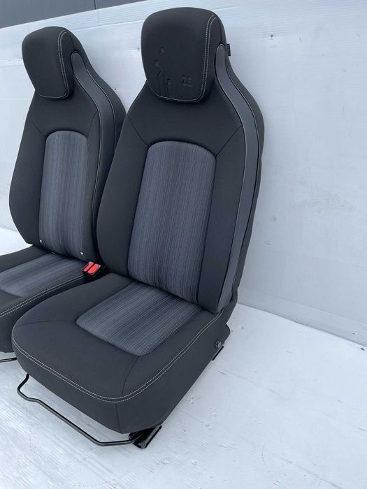 Set scaune fata stare noua Renault Zoe originale, cu incalzire