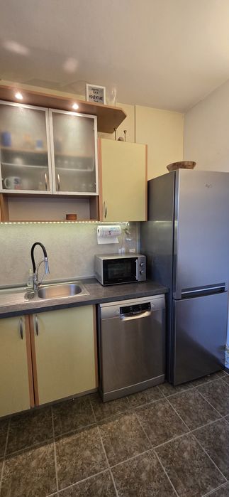 Дава се под наем Тристаен апартамент в София, Захарна фабрика - 78 кв.м за 600 € - Снимка #3