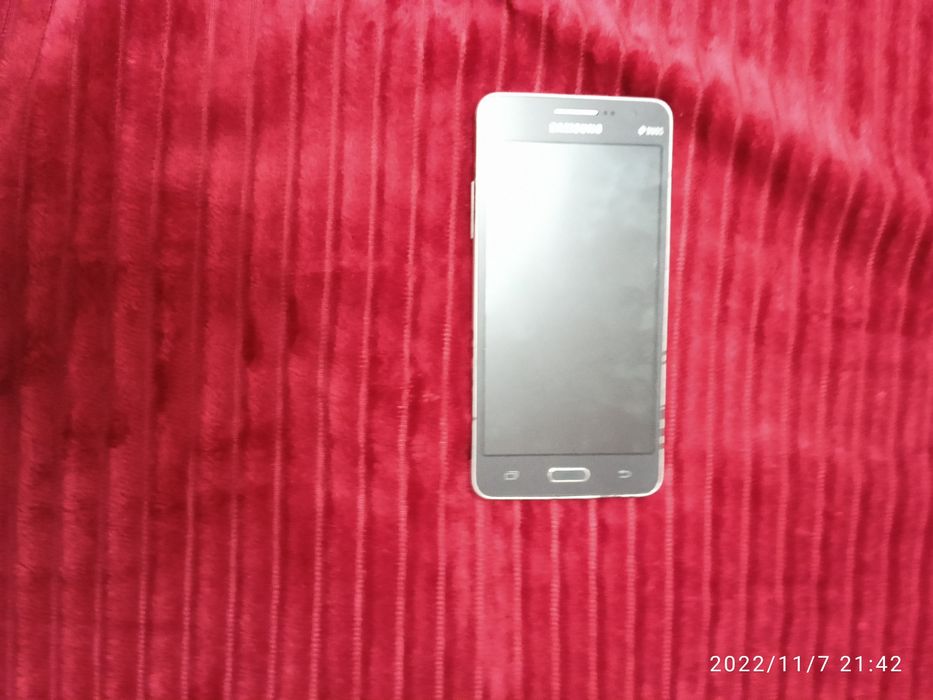 Продам телефоны самсунг