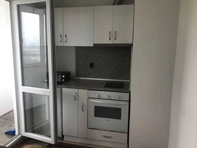 Дава се под наем Двустаен апартамент в Бургас, Меден рудник - зона А - 54 кв.м за 100 € - Снимка #1