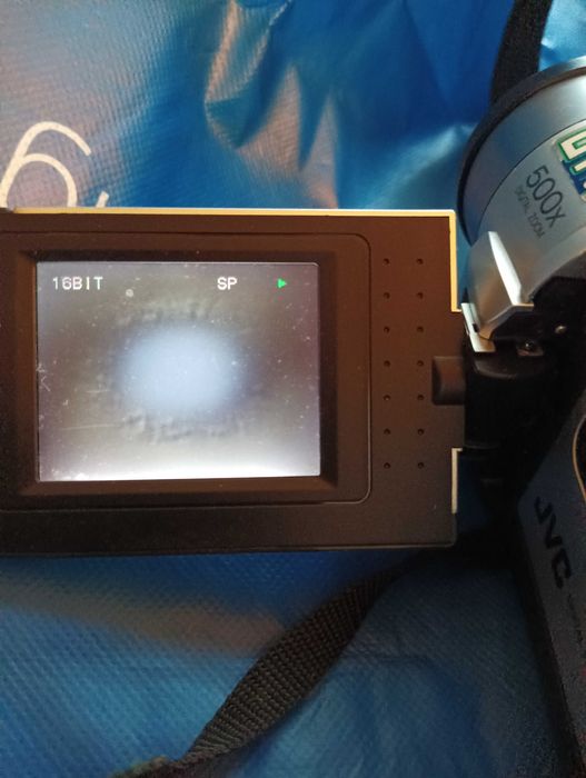 JVC видеокамера GR-DVL 166 (Пълен комплект)