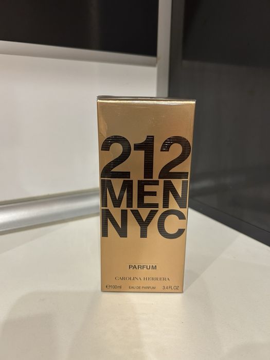 Carolina Herrera 212 Men Parfum 100ml за Мъже