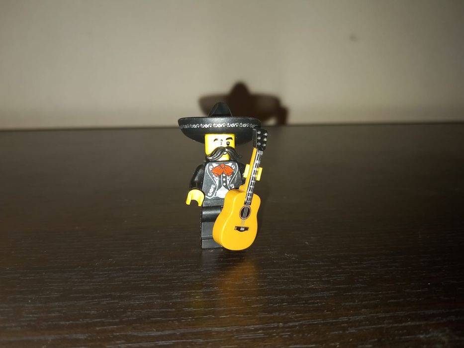 LEGO минифигурка Мариачи 16 серия минифигурок