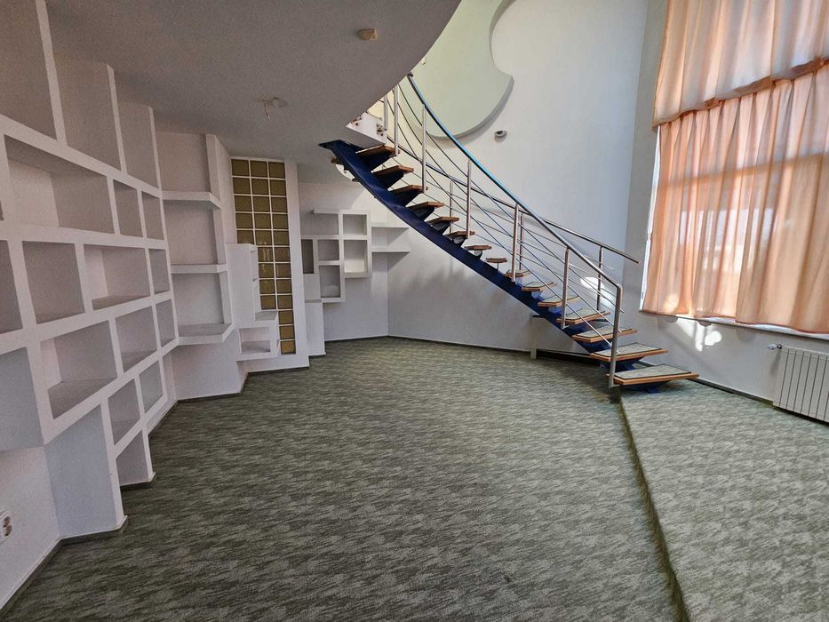 Vand/inchiriez - vila pe 3 niveluri - Satu Nou de Jos