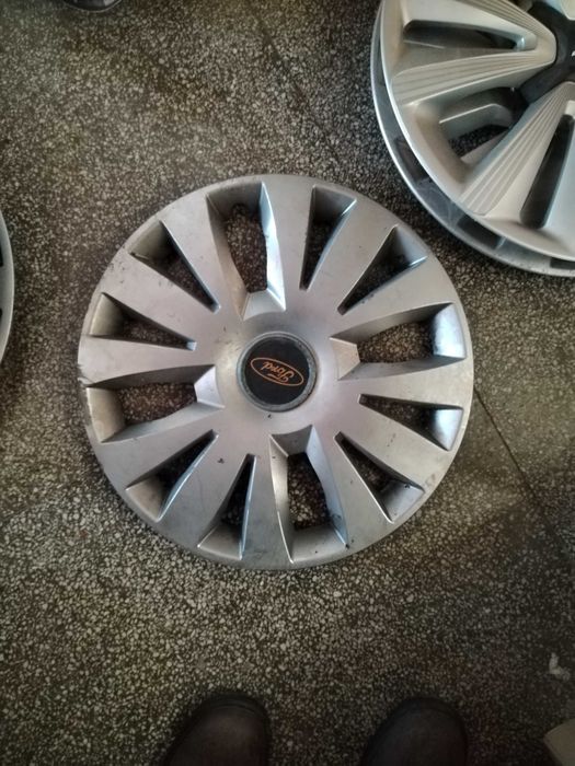 Тасове един брой Renault Bmw Nissan Ford Honda Skoda
