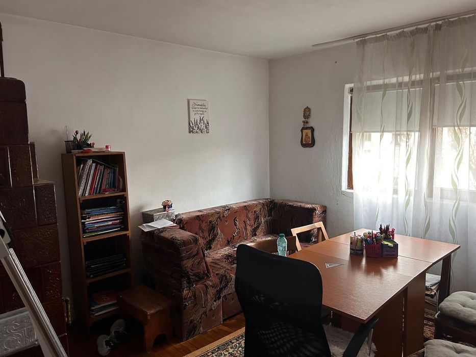 Vând casa P+1 si teren Voinești Dâmbovița