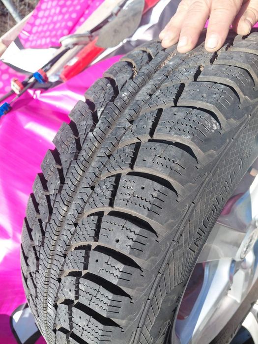 Лети джанти с нови зимни гуми за Nissan Qashkai 215 65 16