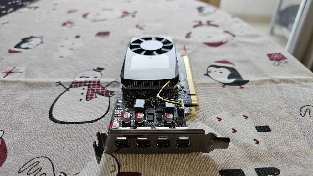 видеокарта NVIDIA Quadro P1000