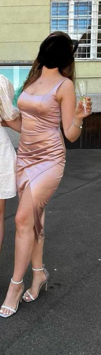 Rochie elegantă midi