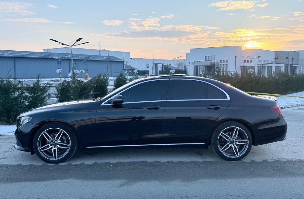 Mercedes-Benz E Mercedes E 220D, Înmatriculat