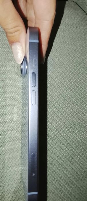 Продавам Iphone 14