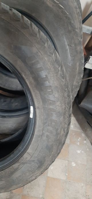 Продам комплект зимных шин