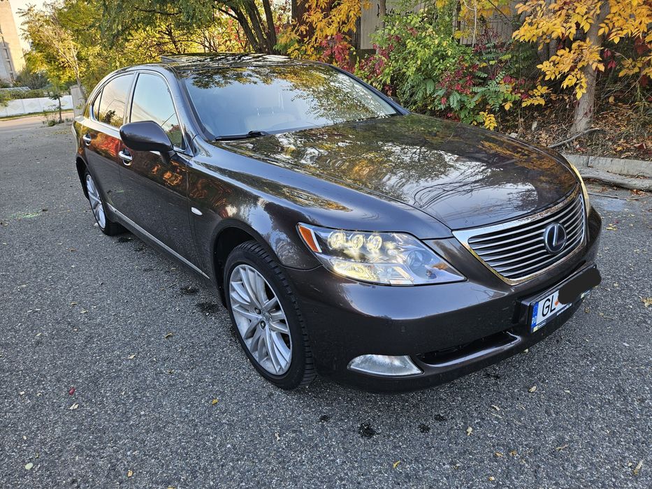 Lexus LS600hl,2008, 5.0benzina, 445cp. Schimb 14000€