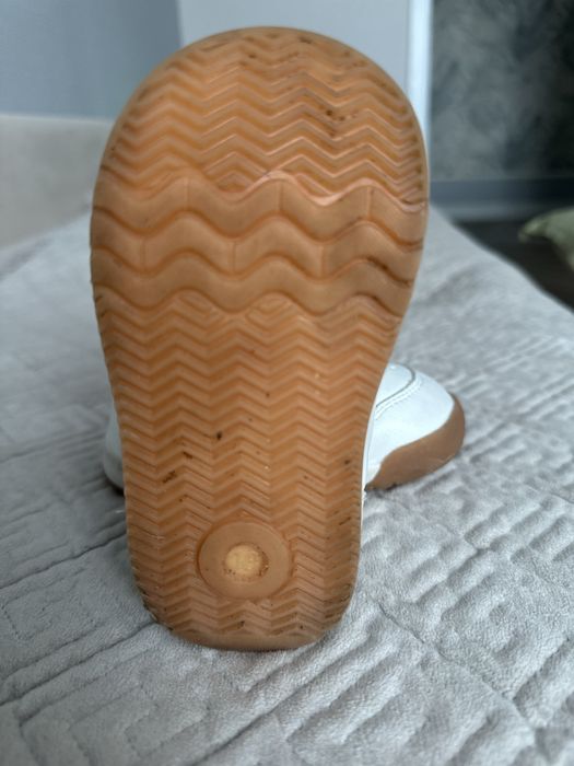 Детские кроссовки