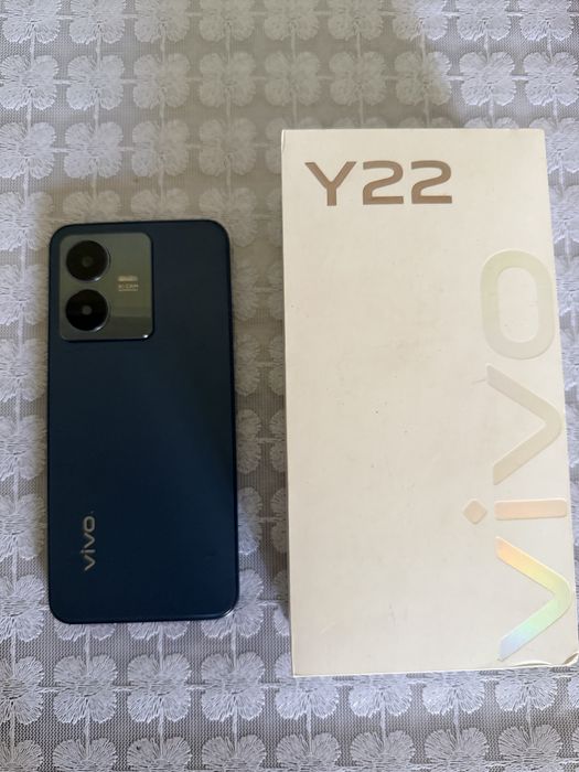 Продам смартфон VIVO Y22