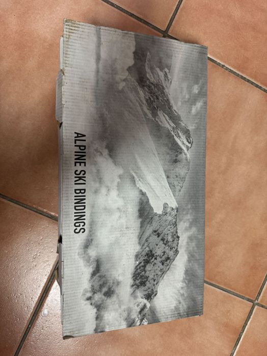 Legături de schiuri Fischer noi