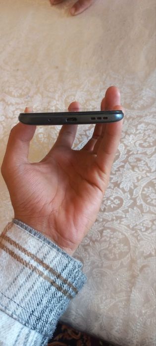 Redmi 10a 4/32 srochni sotiladi kelishamiz narxini