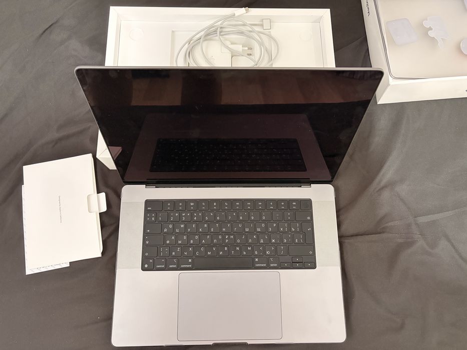 Продам MacBook M1 Pro 16 inch