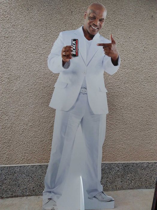 Фигура в цял ръст на Майк Тайсън, рекламна, двустранна