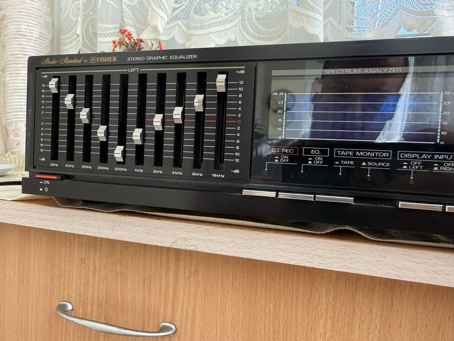 Fisher EQ-275 Еквалайзер