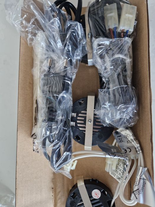 3 x spoturi Philips myLiving G4