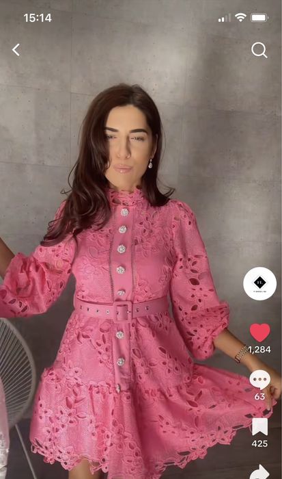 Стилна дантелена рокля