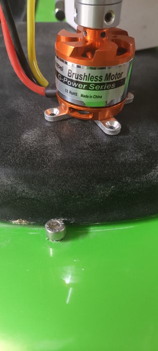 Безчетков мотор 3536/1000kv