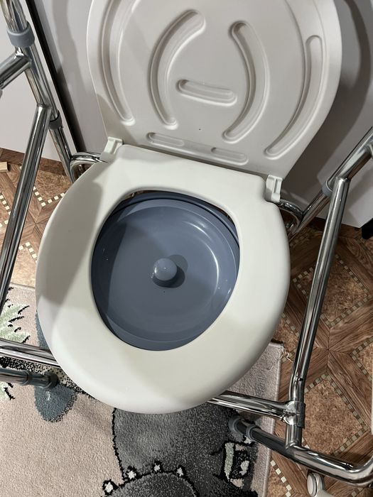 продам биотуалет в отличном состоянии